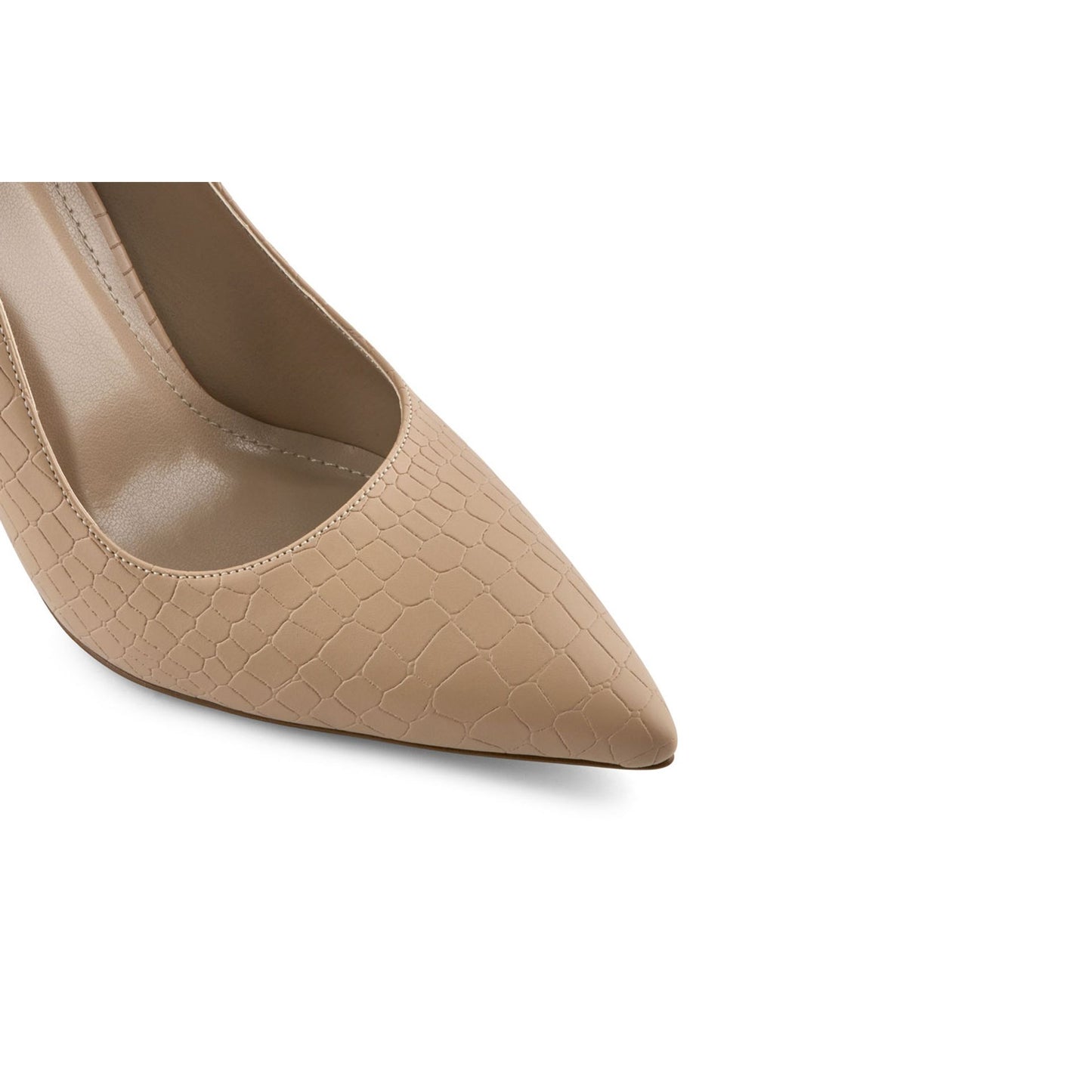Zapatos de tacón con actitud de moda