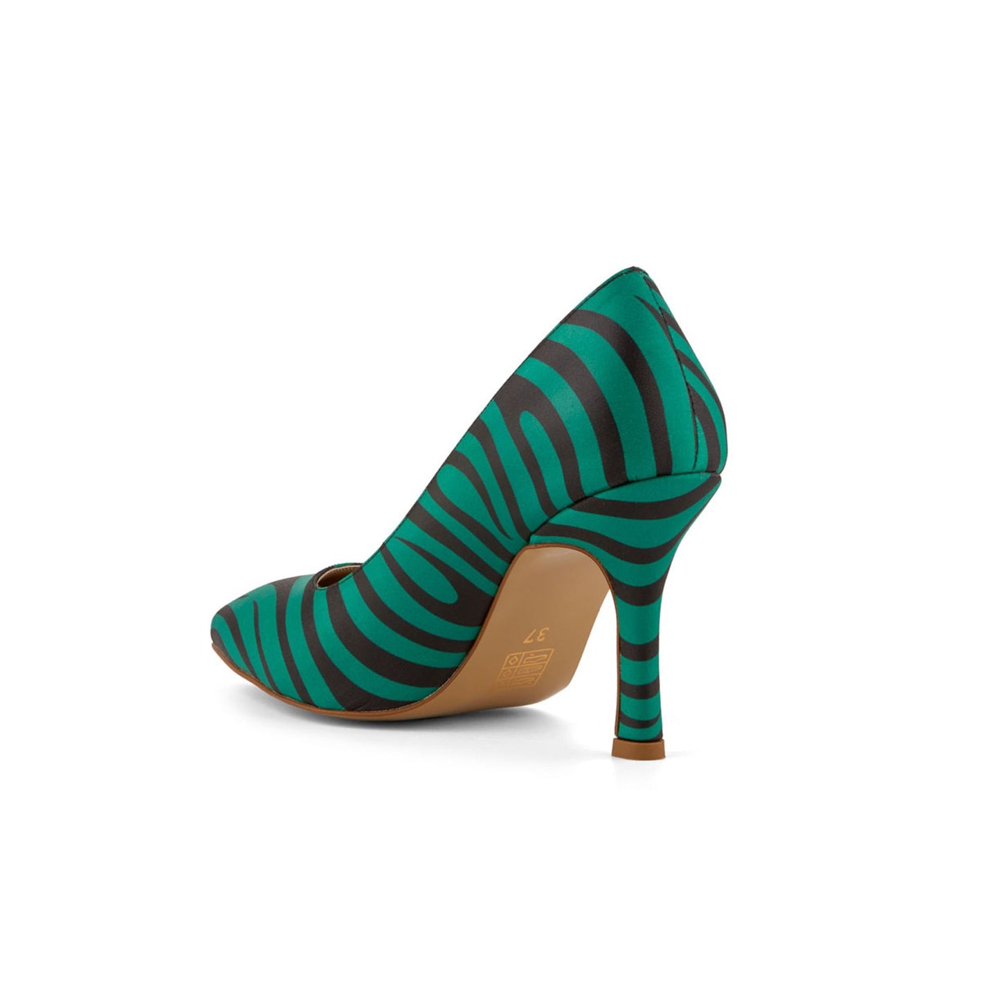 Zapatos de tacón con actitud de moda 