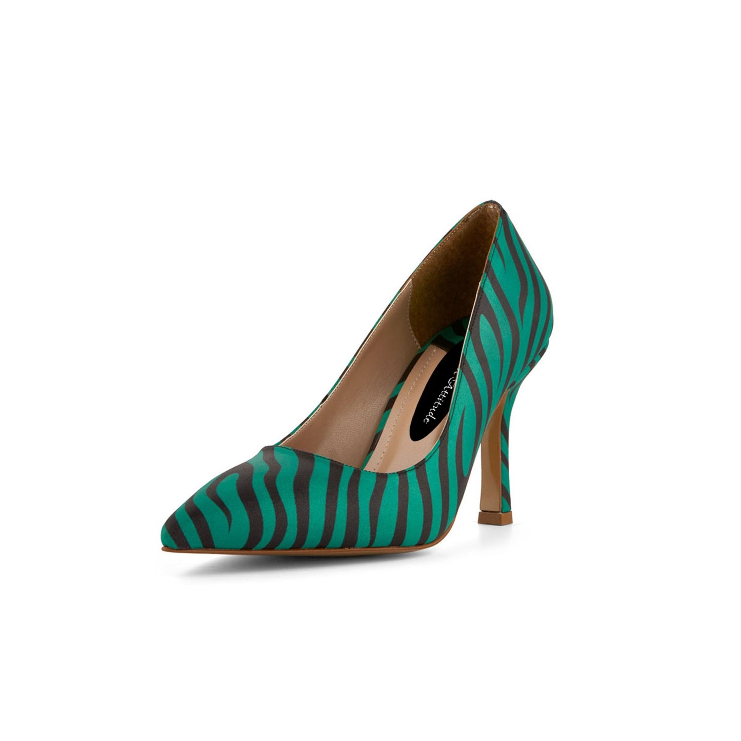 Zapatos de tacón con actitud de moda 