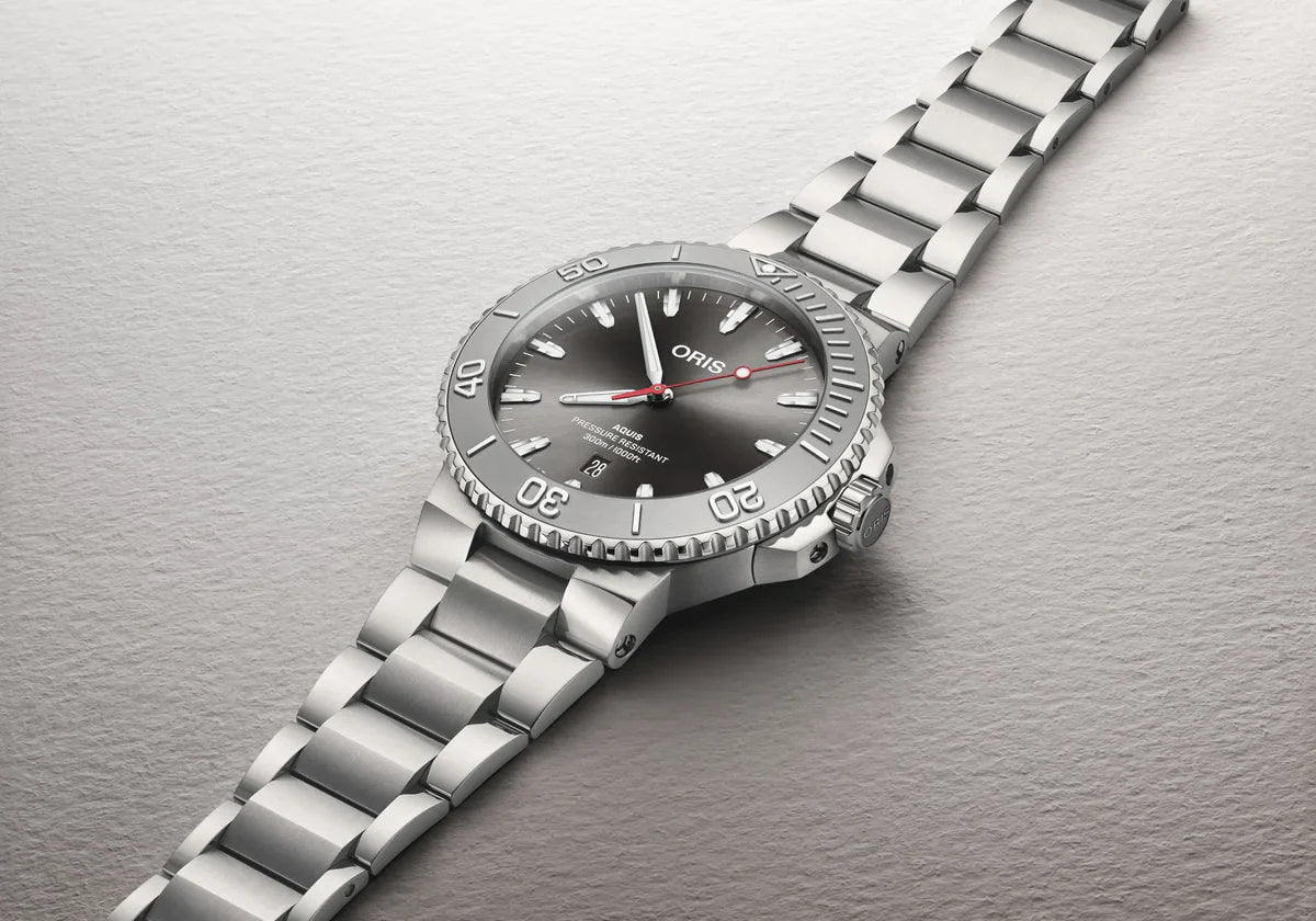 Oris Aquis Date Automatic Swiss Made Grigio 43.5mm – 01 733 7789 4153-07 8 23 04PEB