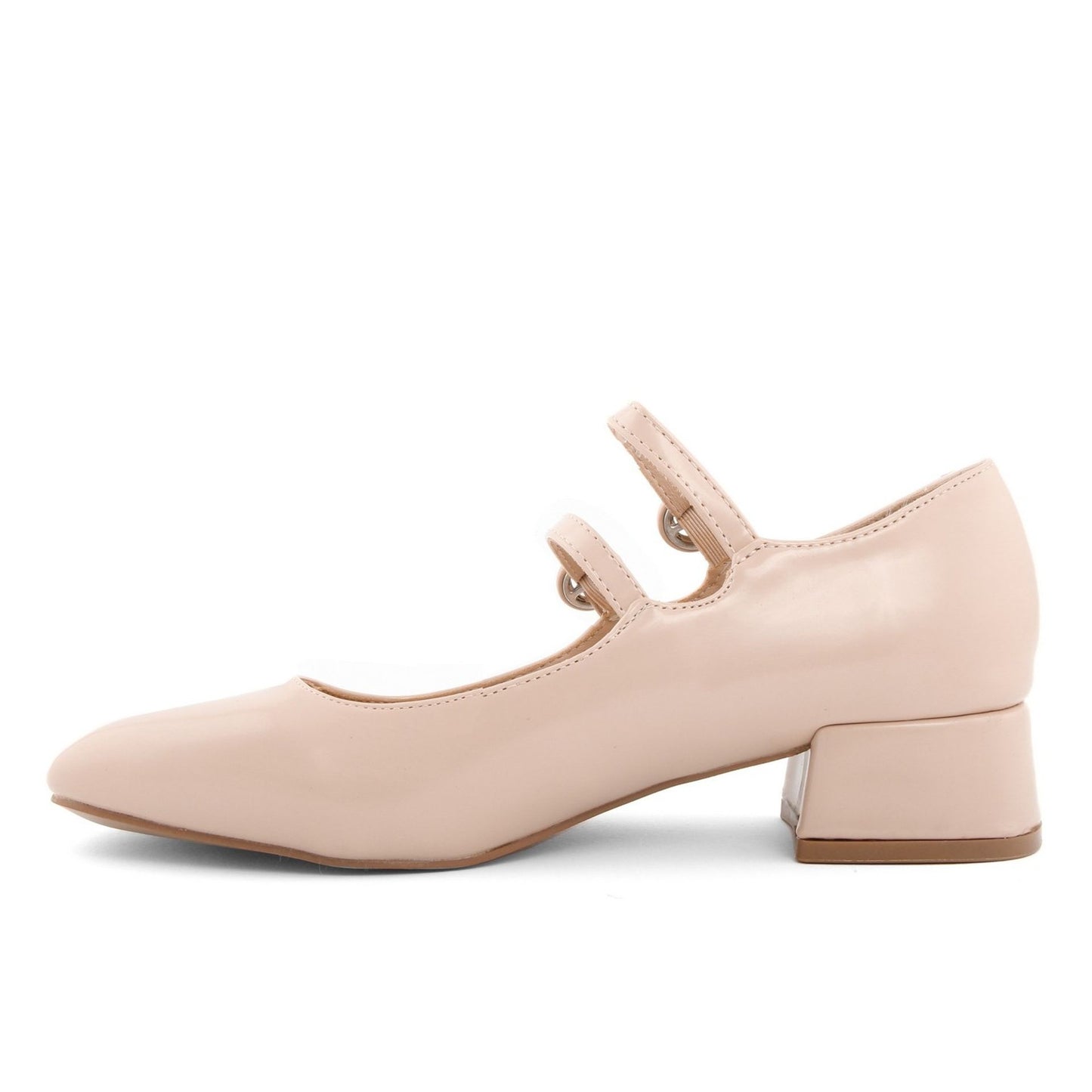 Zapatos de tacón con actitud de moda 