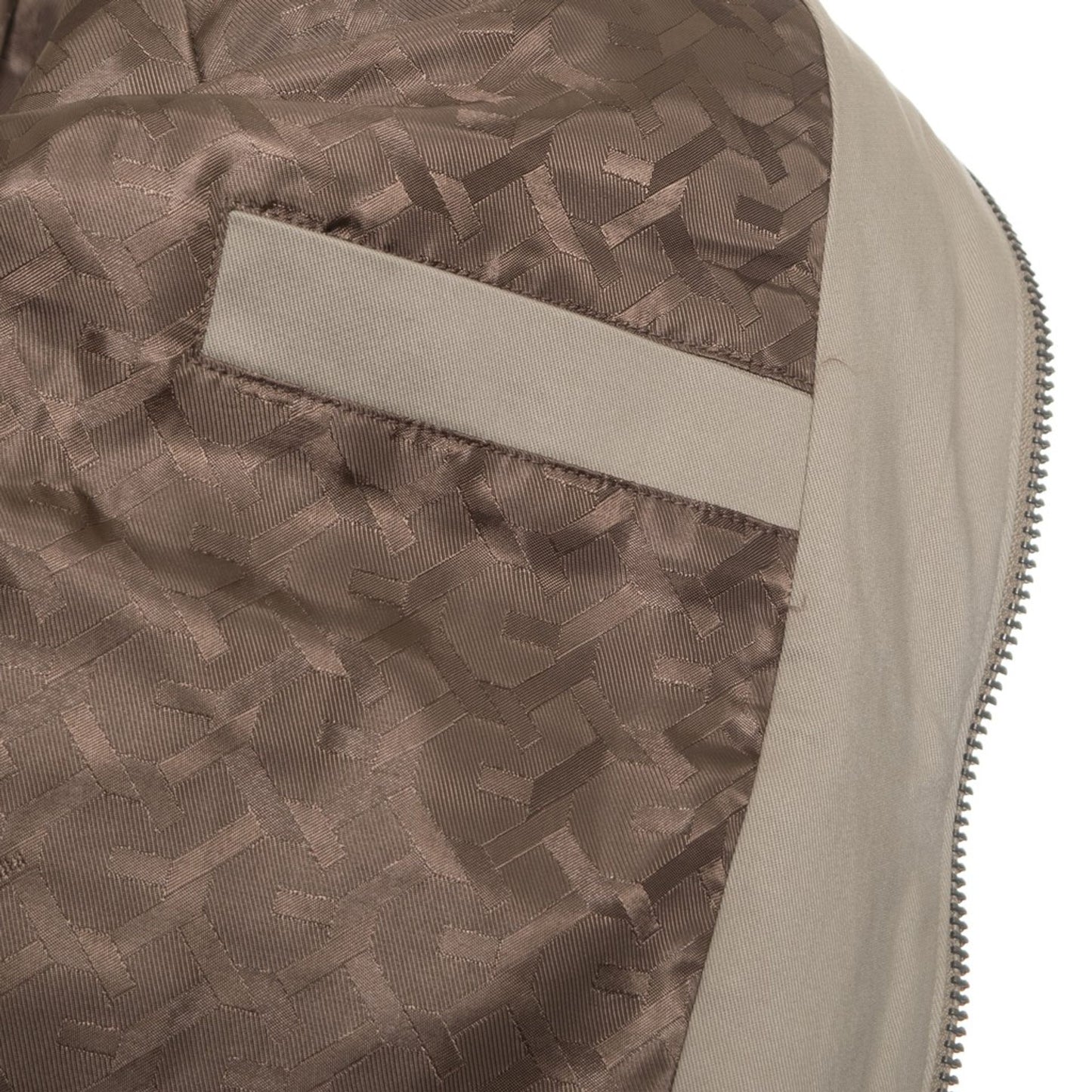 Chaquetas Guess