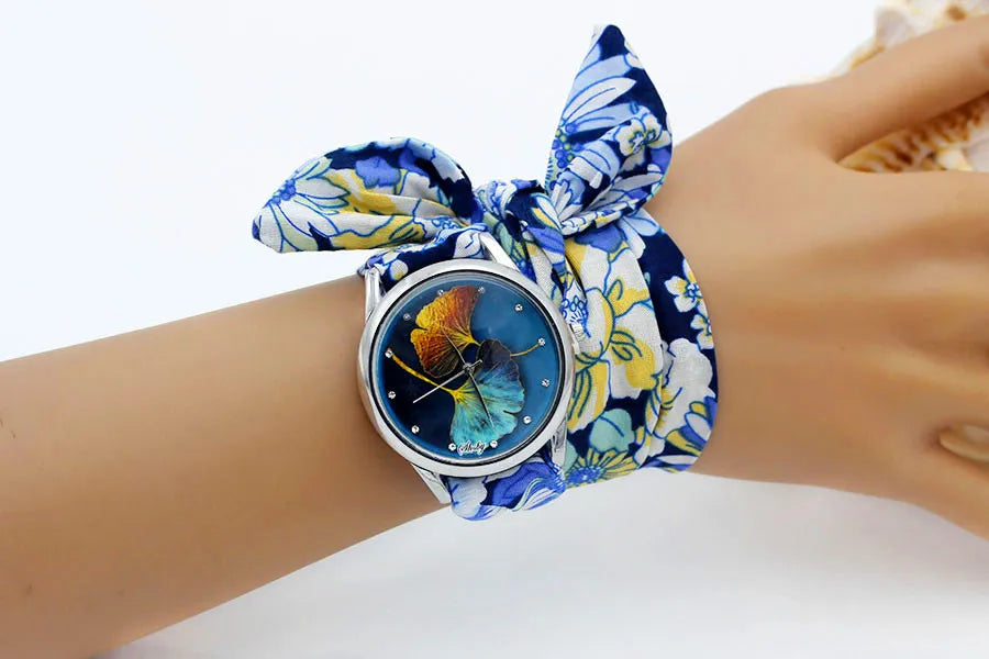 Shsby Nuovo orologio da polso in stoffa da donna Orologio da donna alla moda Orologio al quarzo argento di alta qualità Orologio da ragazza dolce Orologio in tessuto