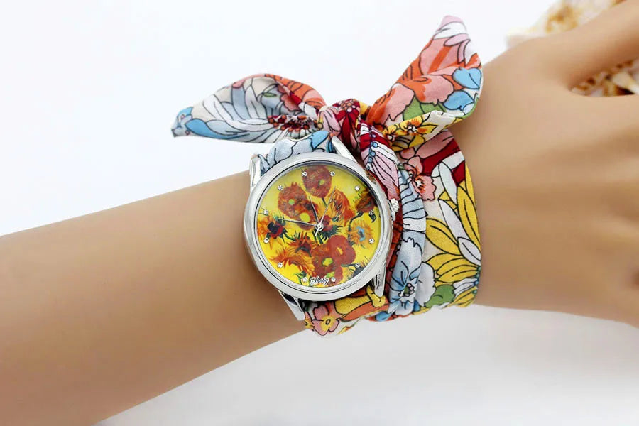 Shsby Nuovo orologio da polso in stoffa da donna Orologio da donna alla moda Orologio al quarzo argento di alta qualità Orologio da ragazza dolce Orologio in tessuto