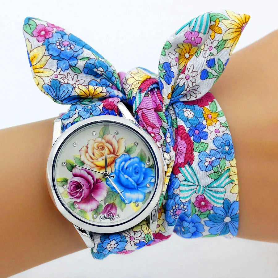 Shsby Nuovo orologio da polso in stoffa da donna Orologio da donna alla moda Orologio al quarzo argento di alta qualità Orologio da ragazza dolce Orologio in tessuto