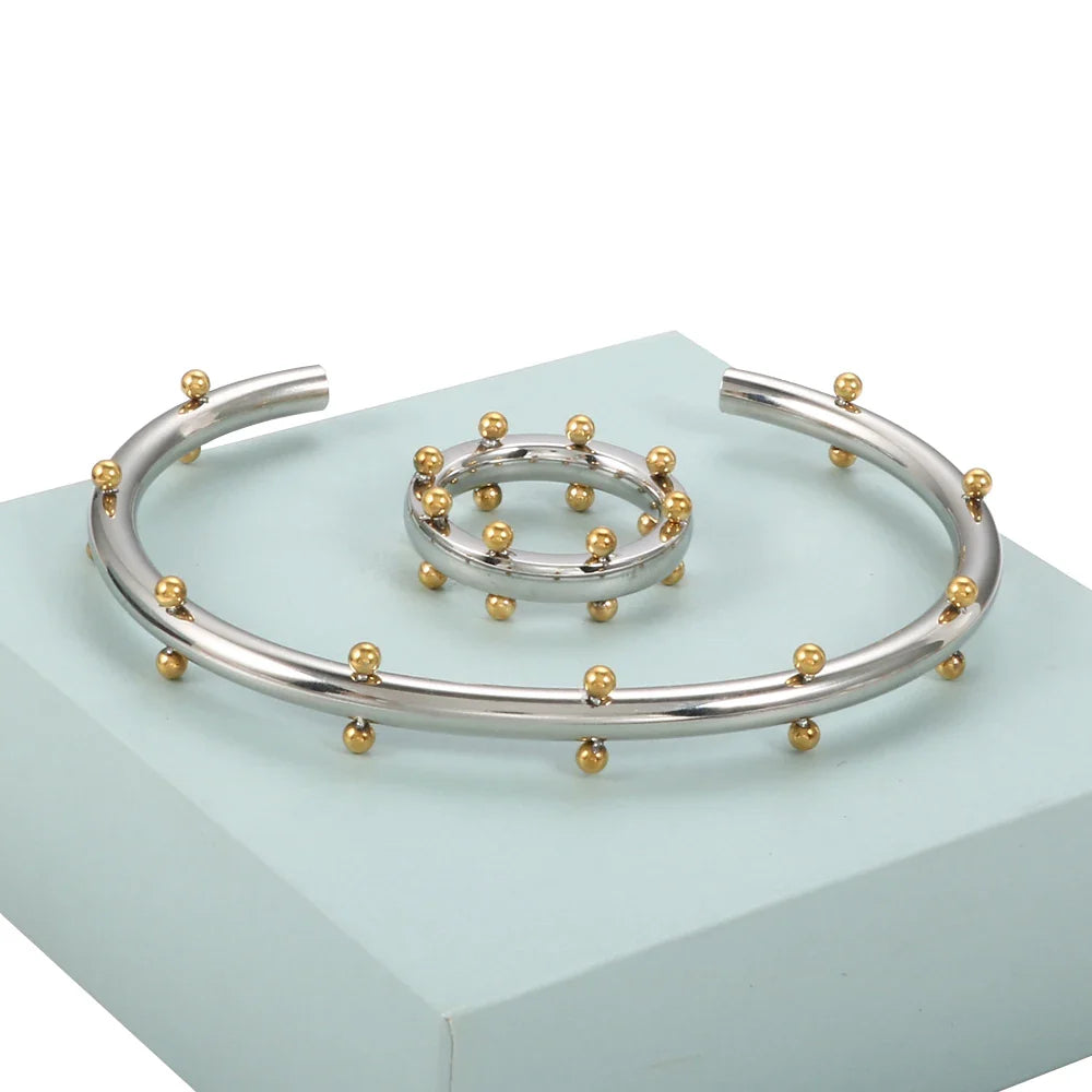 Set di gioielli di lusso Bracciale rigido in acciaio inossidabile Anello da dito Orecchini a cerchio con mini sfere per regali di gioielli di moda da donna