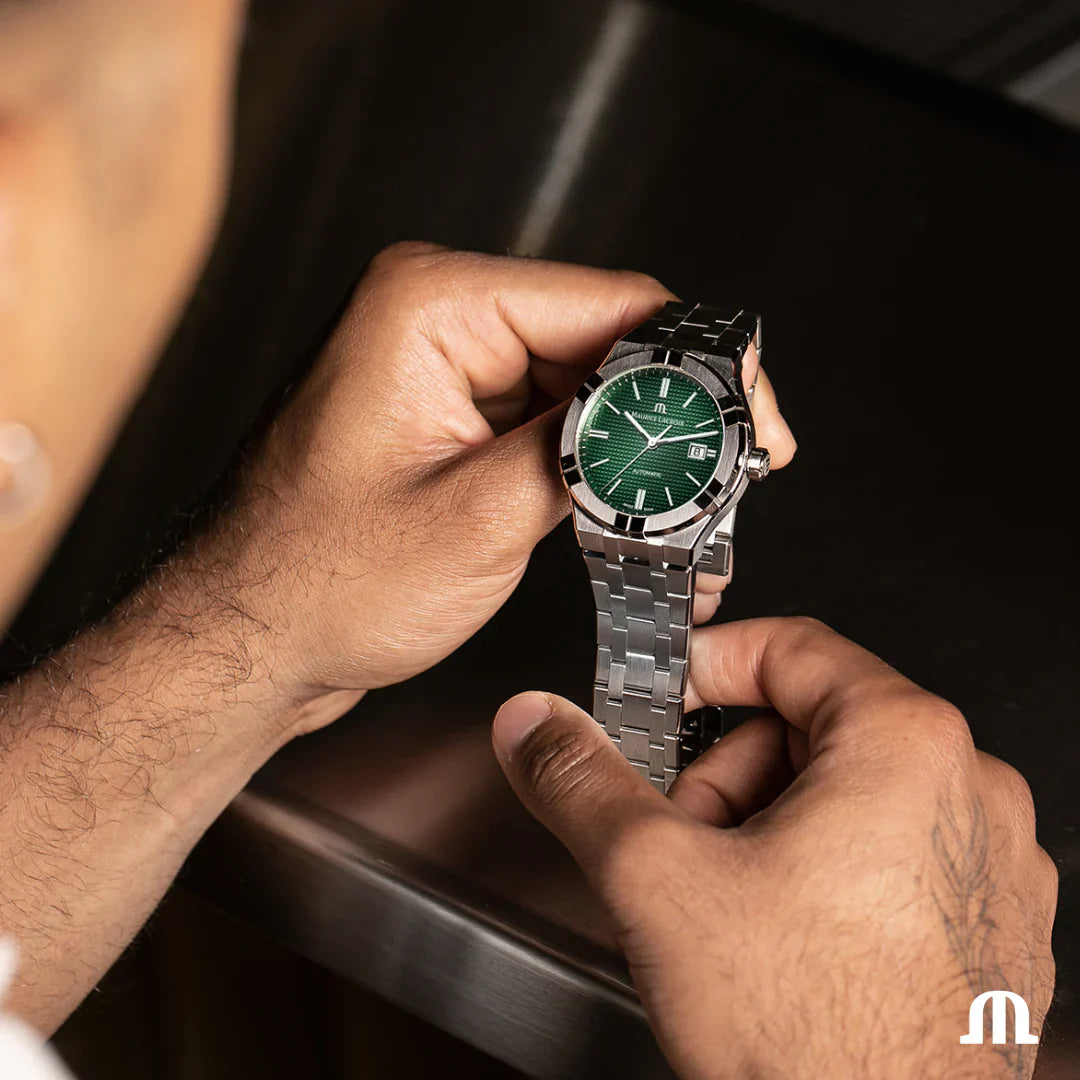 Maurice Lacroix AIKON Automatic Date 42mm Automatico Swiss Made Verde – AI6008-SS002-630-1