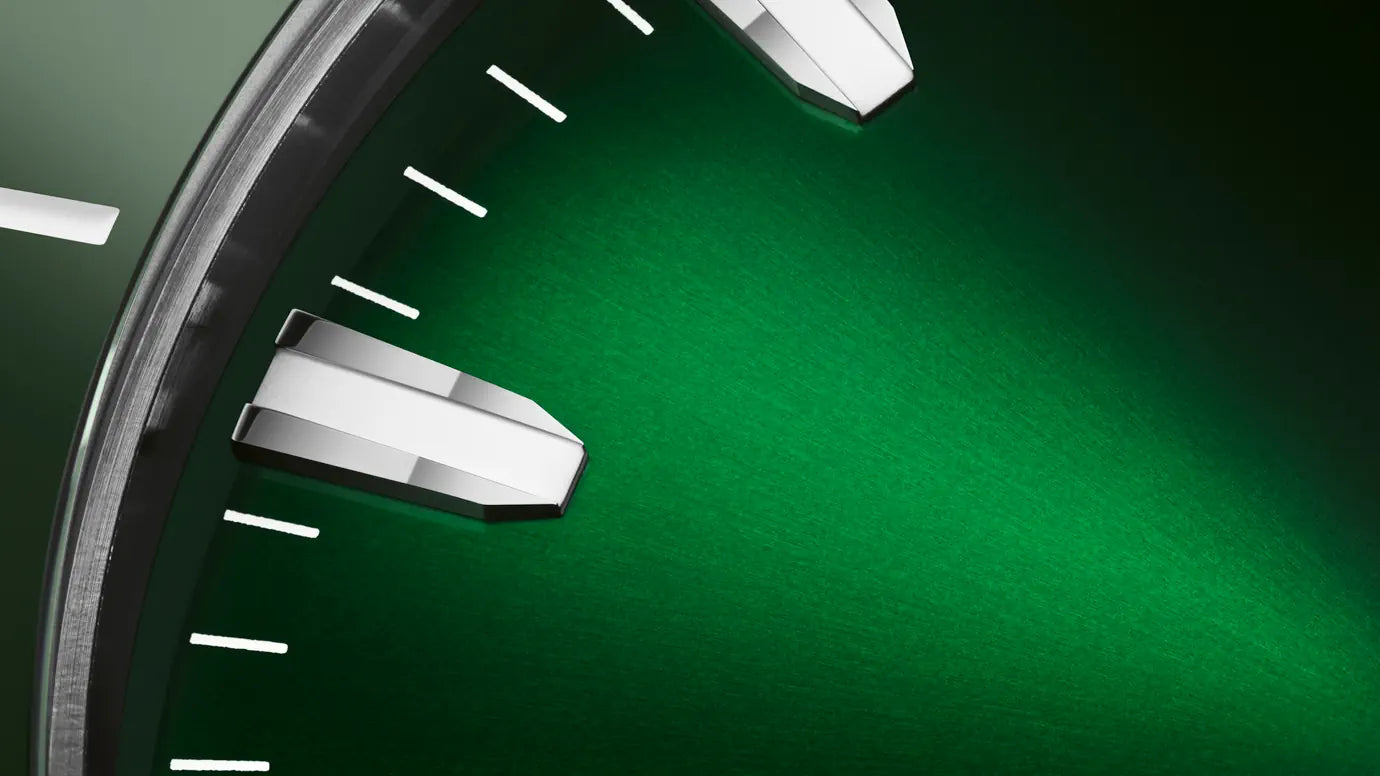 Oris Aquis Date Automatic Swiss Made Verde 43.5mm – 01 733 7789 4157-07 8 23 04PEB