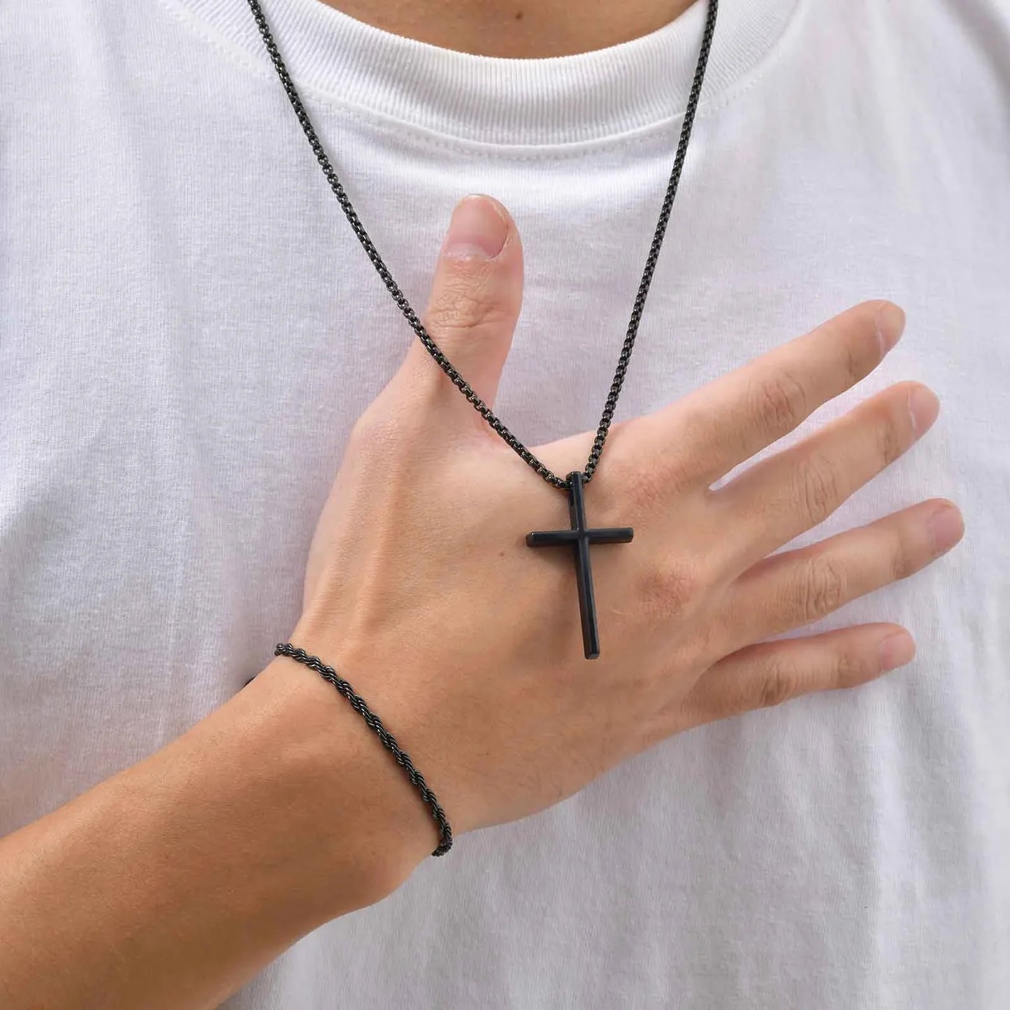 Vnox Set di 2 Pezzi Collana con Ciondolo e Bracciale da Uomo, Set di Gioielli in Acciaio Inossidabile Colore Nero Oro Argento, Regali di Gioielleria alla Moda