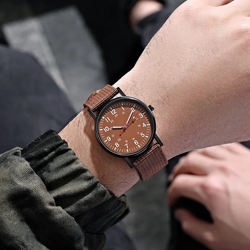 Orologi da uomo di design di lusso Orologio vincitore da uomo in lega a carica manuale luminoso Orologio da polso compatto squisito da uomo Relogios Masculino