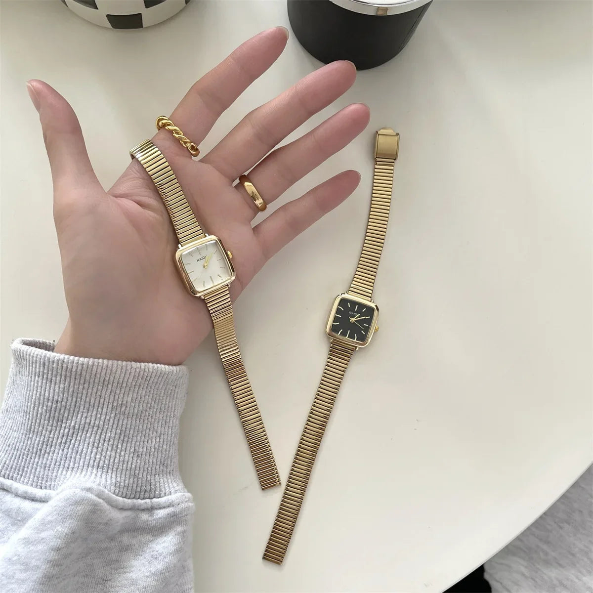 Orologio al quarzo semplice di marca per donna Orologi da donna regalo di lusso retrò Orologi da polso con cinturino in acciaio inossidabile regolabile con quadrante piccolo