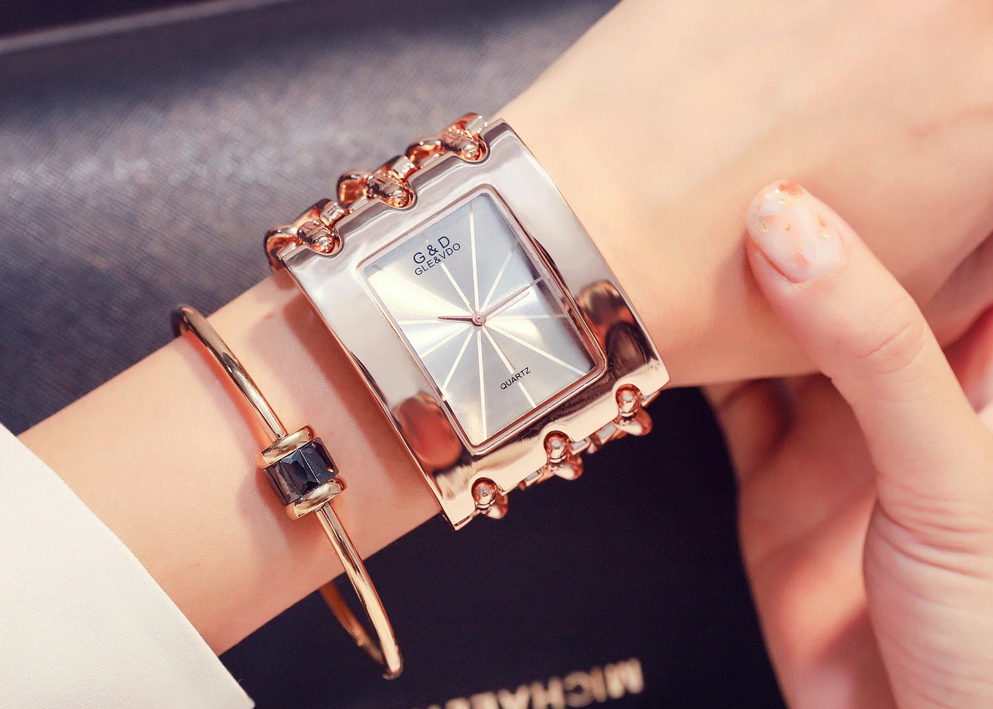 Orologio da donna di marca di lusso Abito con strass Orologi da polso da donna Eleganti orologi femminili in oro per le donne Montre Femme 2025