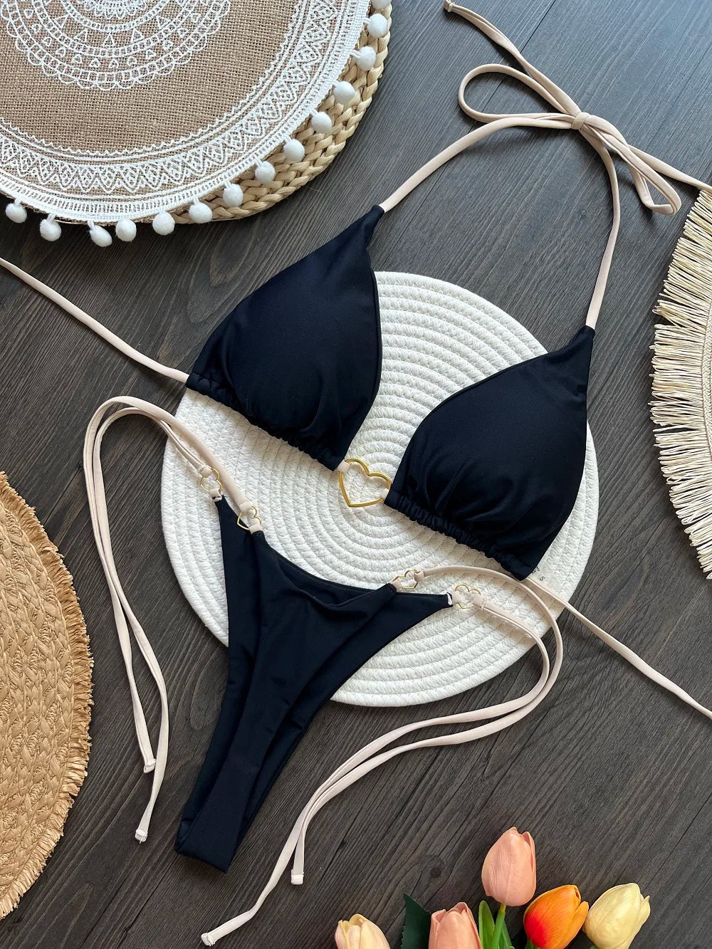 Nuovo bikini bianco a tinta unita da donna, costume da bagno alla moda con lacci a vita bassa, set due pezzi