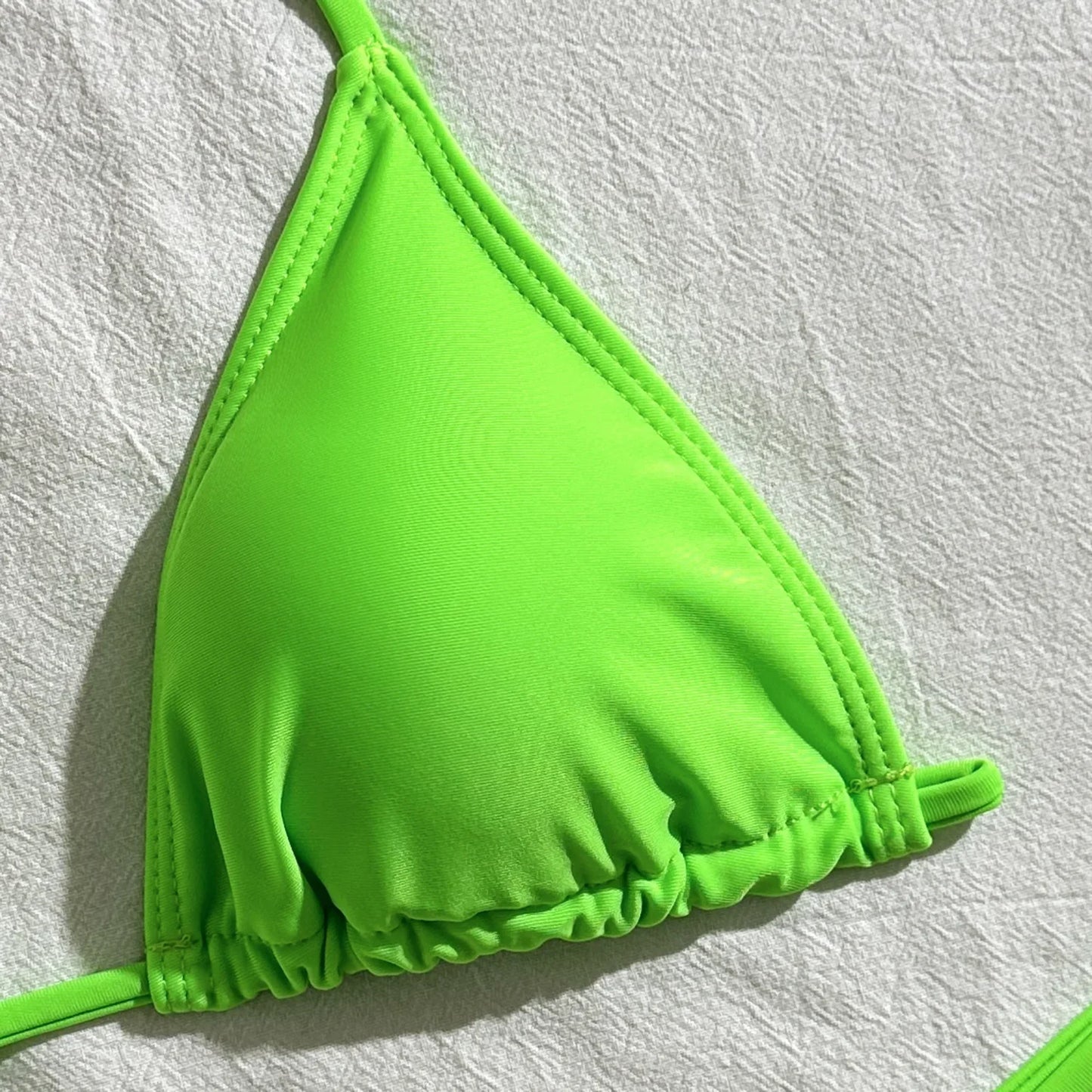 2026 Bikini sexy Costumi da bagno femminili Costumi da bagno a tre pezzi da donna Costumi da bagno da spiaggia Costumi da bagno Bikini brasiliano Set Bagnante da piscina