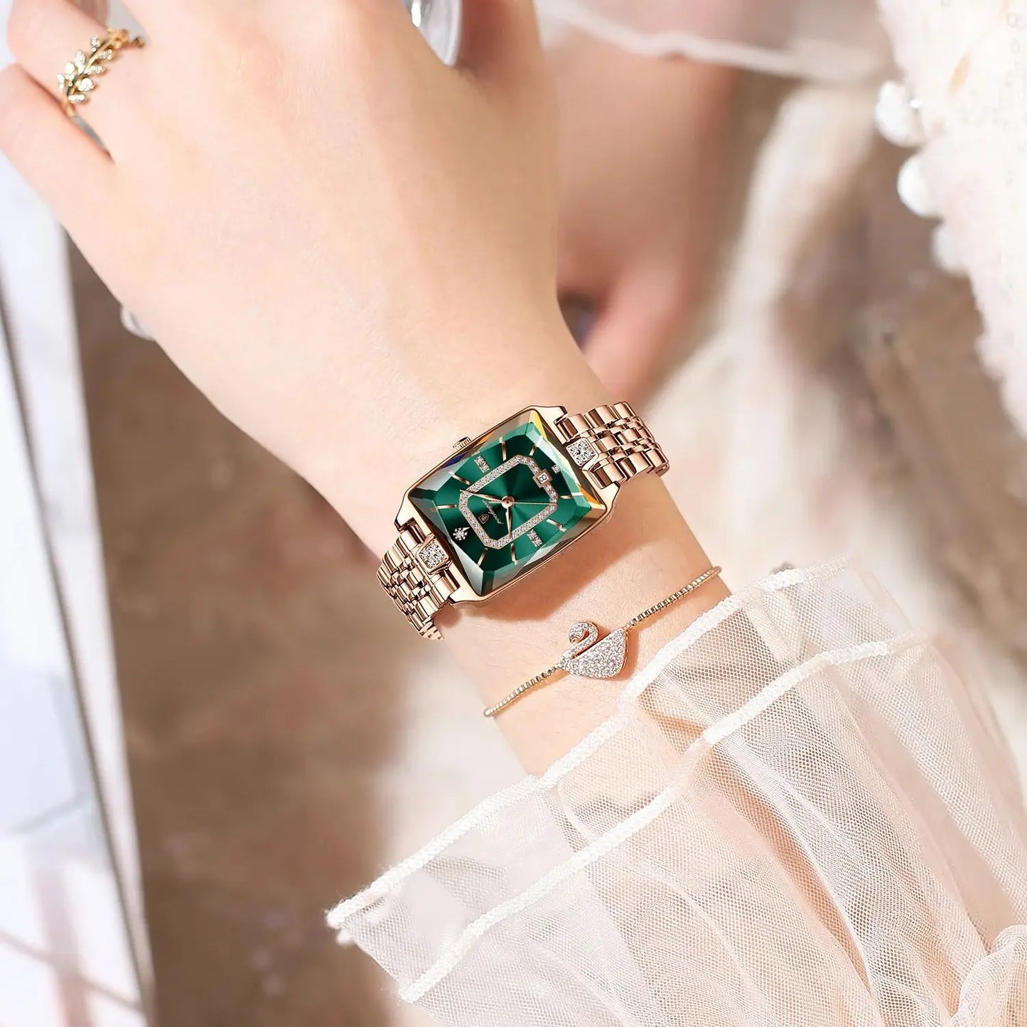 POEDAGAR Orologio da donna di lusso Impermeabile Data Orologio da polso da donna casual di alta qualità Orologio da donna elegante al quarzo in acciaio inossidabile