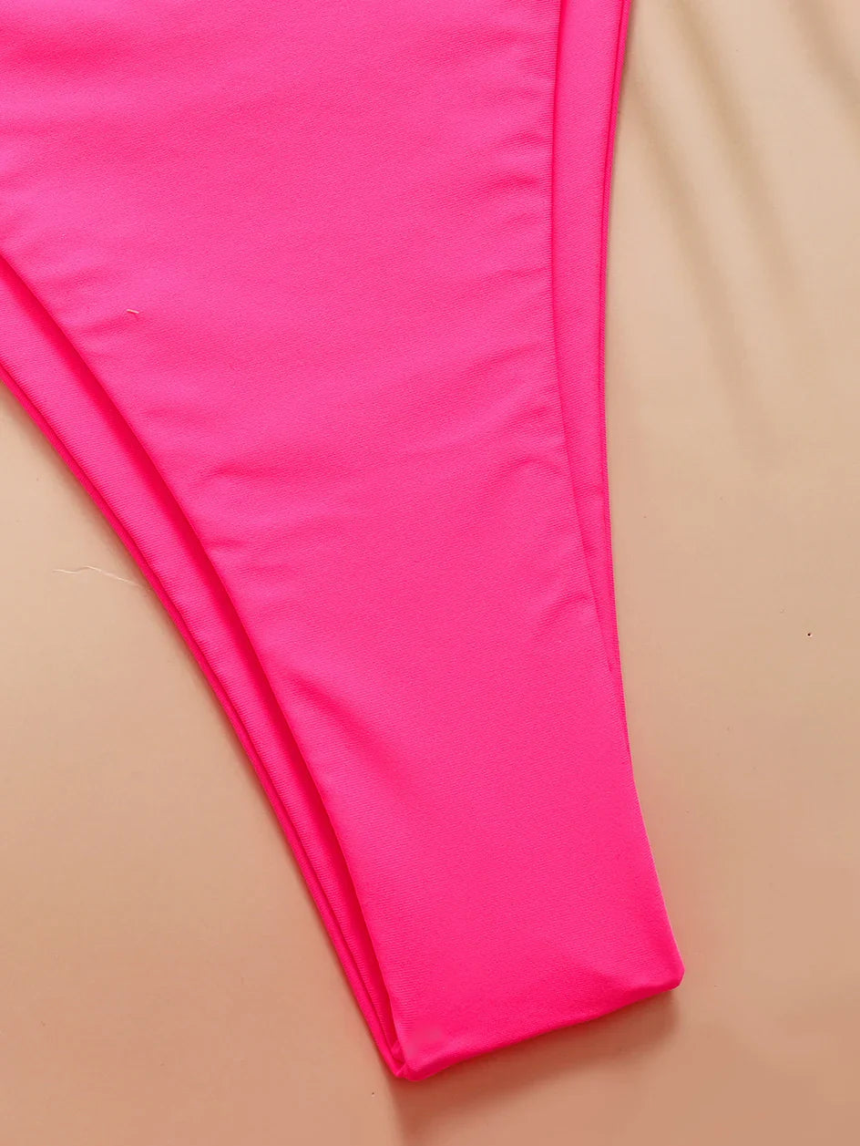 Micro Bikini Triangolare Sexy 2026, Costume da Bagno da Donna, Abbigliamento da Spiaggia, Set Bikini a Due Pezzi con Perizoma Estivo