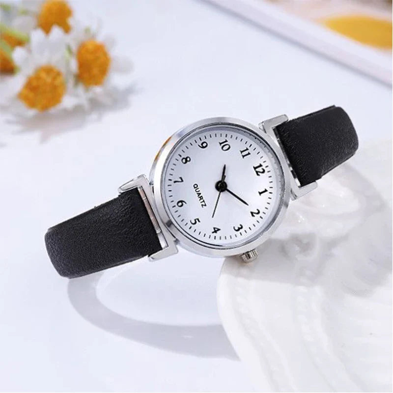 Orologio da donna alla moda con quadrante piccolo, cinturino in pelle casual, orologi da polso al quarzo da donna