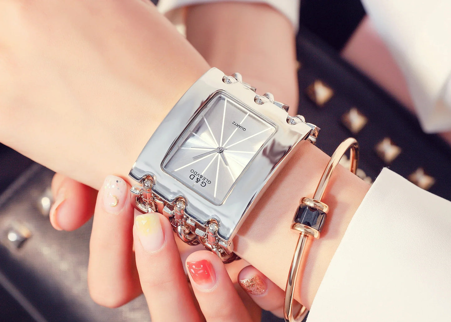Orologio da donna di marca di lusso Abito con strass Orologi da polso da donna Eleganti orologi femminili in oro per le donne Montre Femme 2025