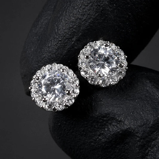 Huitan AA Orecchini con zirconi cubici per donne/uomini Orecchini di coppia squisiti Regalo di anniversario fantasia Gioielli alla moda di colore argento