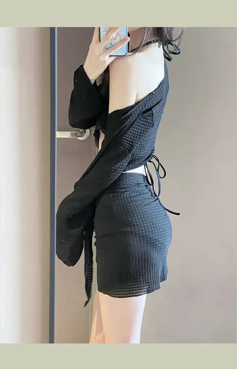 Costume da Bagno Donna 4 Pezzi Stile Coreano Bianco Nero Manica Lunga con Nodo Frontale e Gonna Copricostume 2025 – Perfetto per le Vacanze