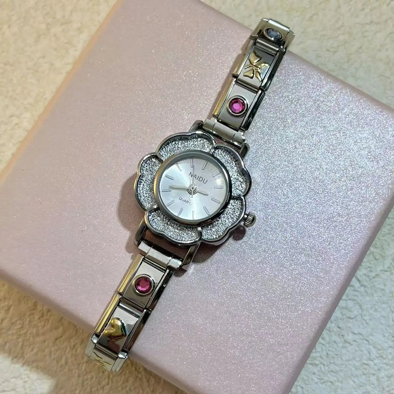 Orologi al quarzo da donna con intarsio floreale in zirconio, design chic di lusso, cinturino in acciaio inossidabile, regalo di compleanno per lei