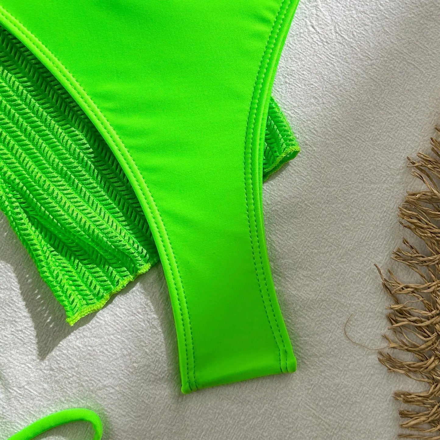 2026 Bikini sexy Costumi da bagno femminili Costumi da bagno a tre pezzi da donna Costumi da bagno da spiaggia Costumi da bagno Bikini brasiliano Set Bagnante da piscina
