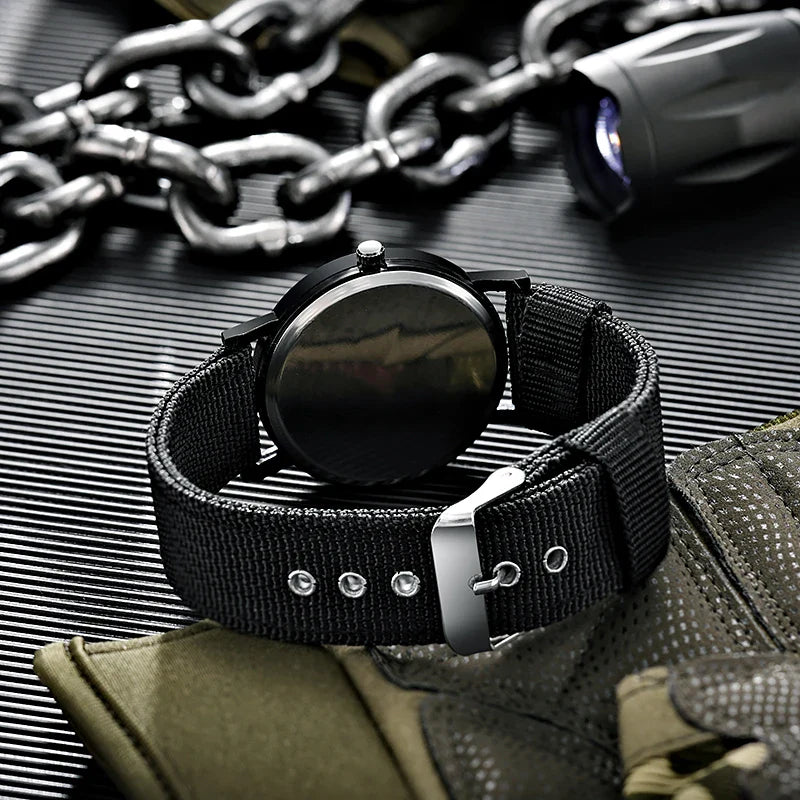 Orologio da polso sportivo al quarzo da polso da uomo con cinturino in Nylon luminoso orologi da polso resistenti agli urti