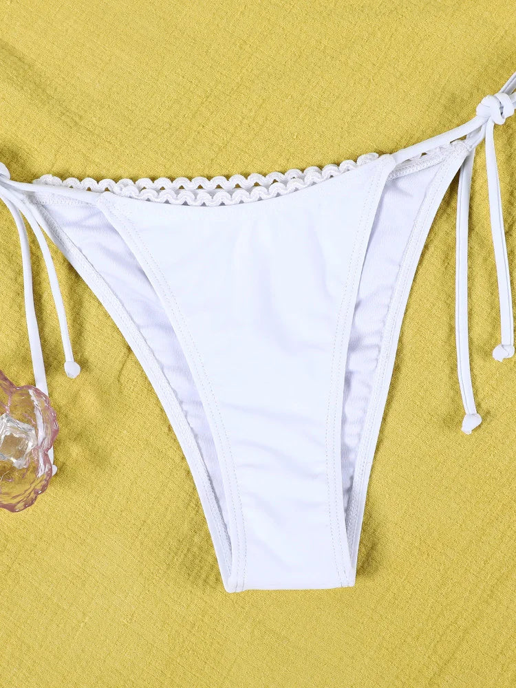 Costume da bagno da donna bianco, bikini a stringhe, vita bassa, push-up, micro bikini due pezzi