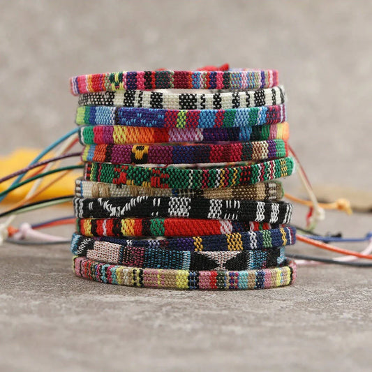 Set di 12 braccialetti Boho Surfer Beach per uomo e donna, braccialetti estivi Boho intrecciati, gioielli fatti a mano per festival