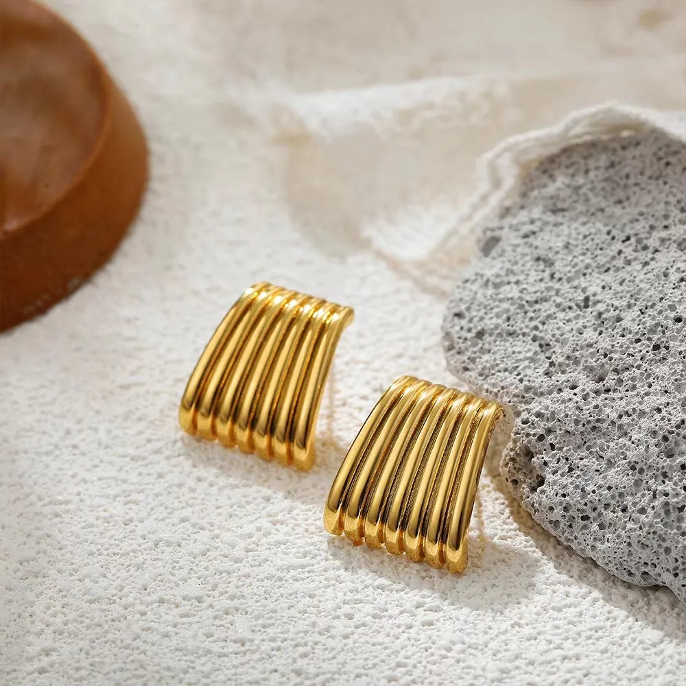 Orecchini a Perno Geometrici a Forma di C Multistrato Placcati in Oro 18K, Antiruggine, in Acciaio Inossidabile per Donne