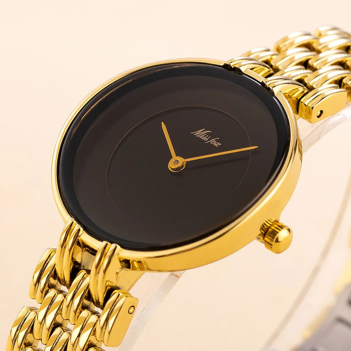 UTHAI orologio da donna leggero marchio di lusso business semplice retrò femminile braccialetto in metallo impermeabile orologio da donna al quarzo moda