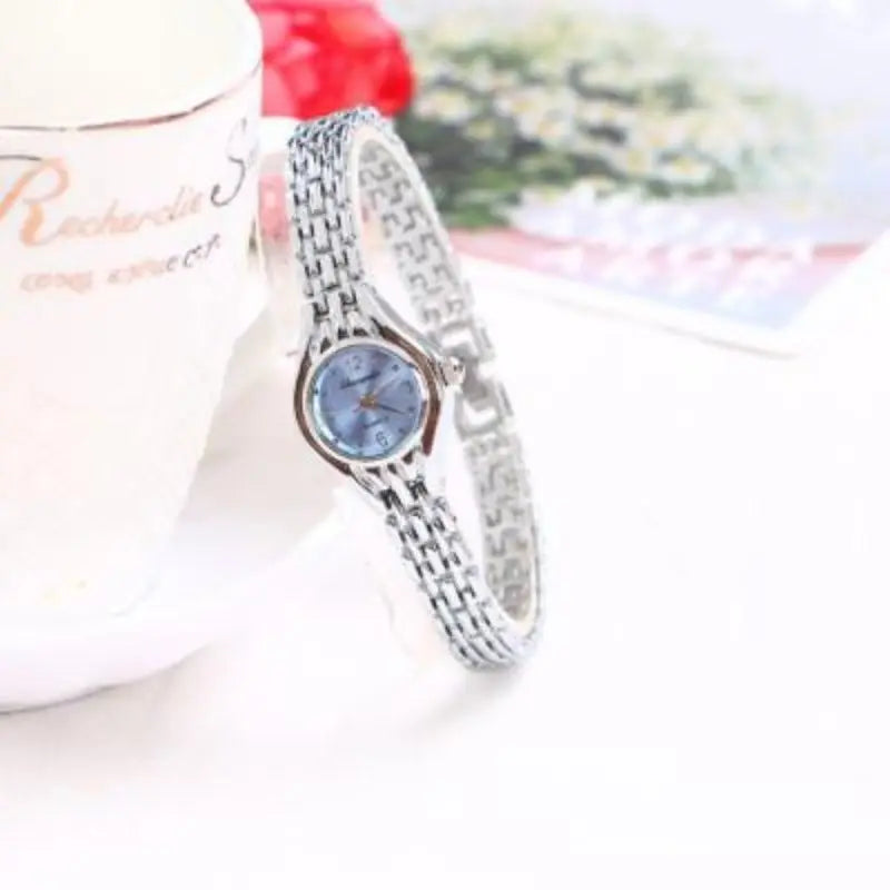 Orologio da polso dorato per donna Orologio da polso da donna di lusso con quadrante piccolo Orologio da donna al quarzo elegante in acciaio Regalo di moda reloj mujer