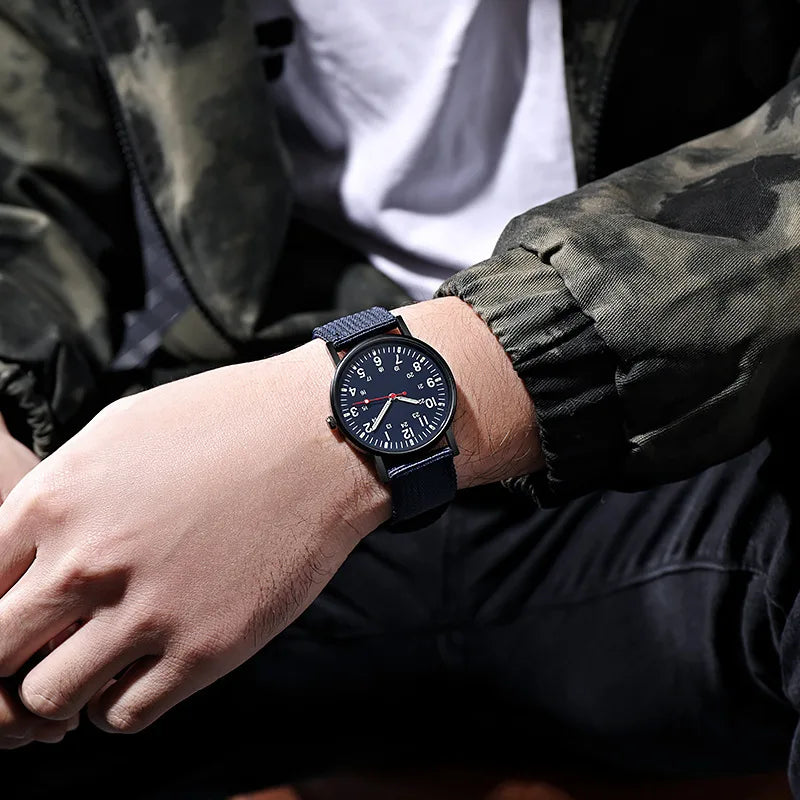 Orologi da uomo di design di lusso Orologio vincitore da uomo in lega a carica manuale luminoso Orologio da polso compatto squisito da uomo Relogios Masculino