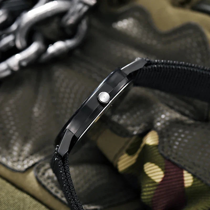 Orologio da polso sportivo al quarzo da polso da uomo con cinturino in Nylon luminoso orologi da polso resistenti agli urti