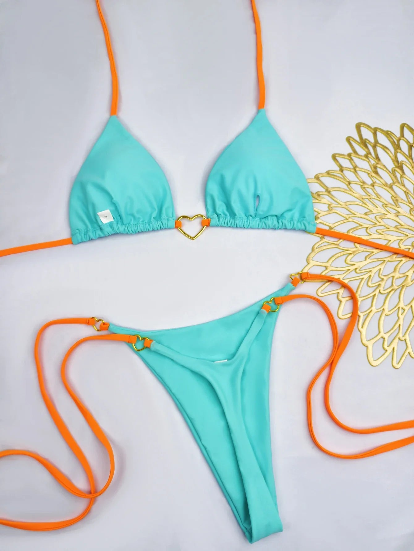 Nuovo costume da donna bikini bianco tinta unita costume da bagno alla moda con lacci a vita bassa set da due pezzi