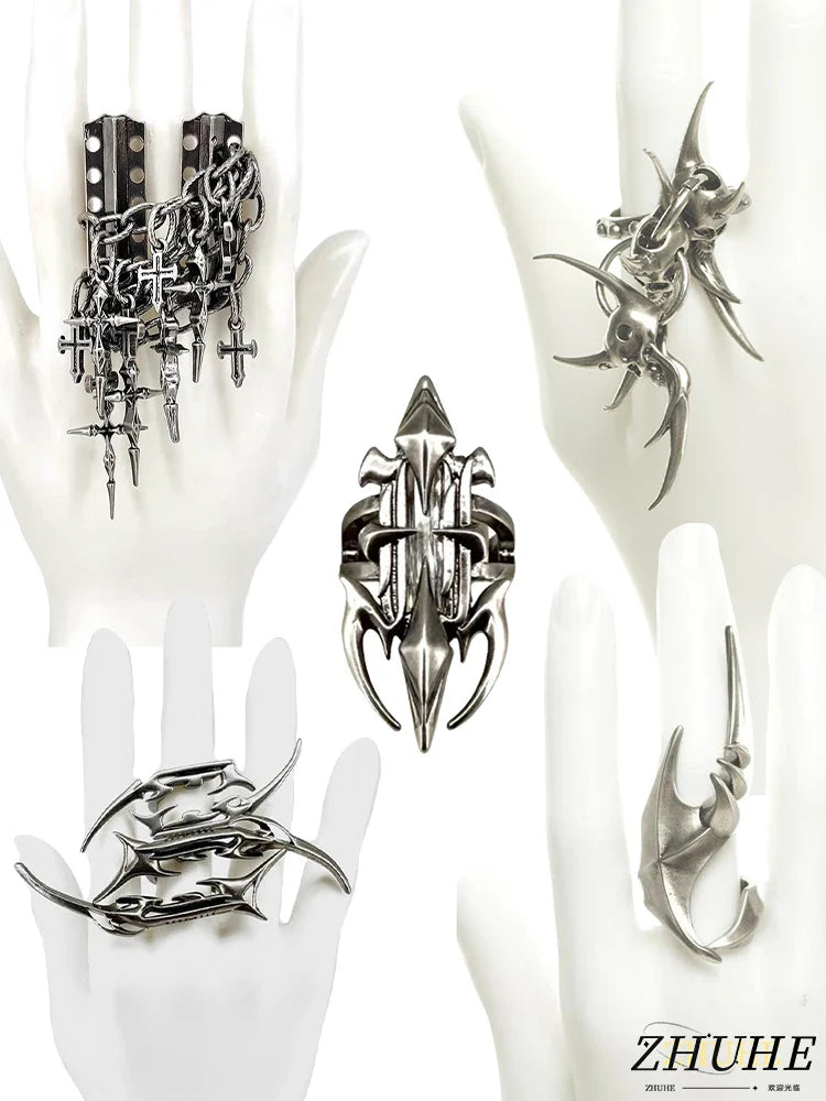Set di Gioielli Punk Rock per Donne e Uomini, Collane e Anelli con Ciondolo a Croce Gotica, Collezione di Accessori Gioiello Audaci