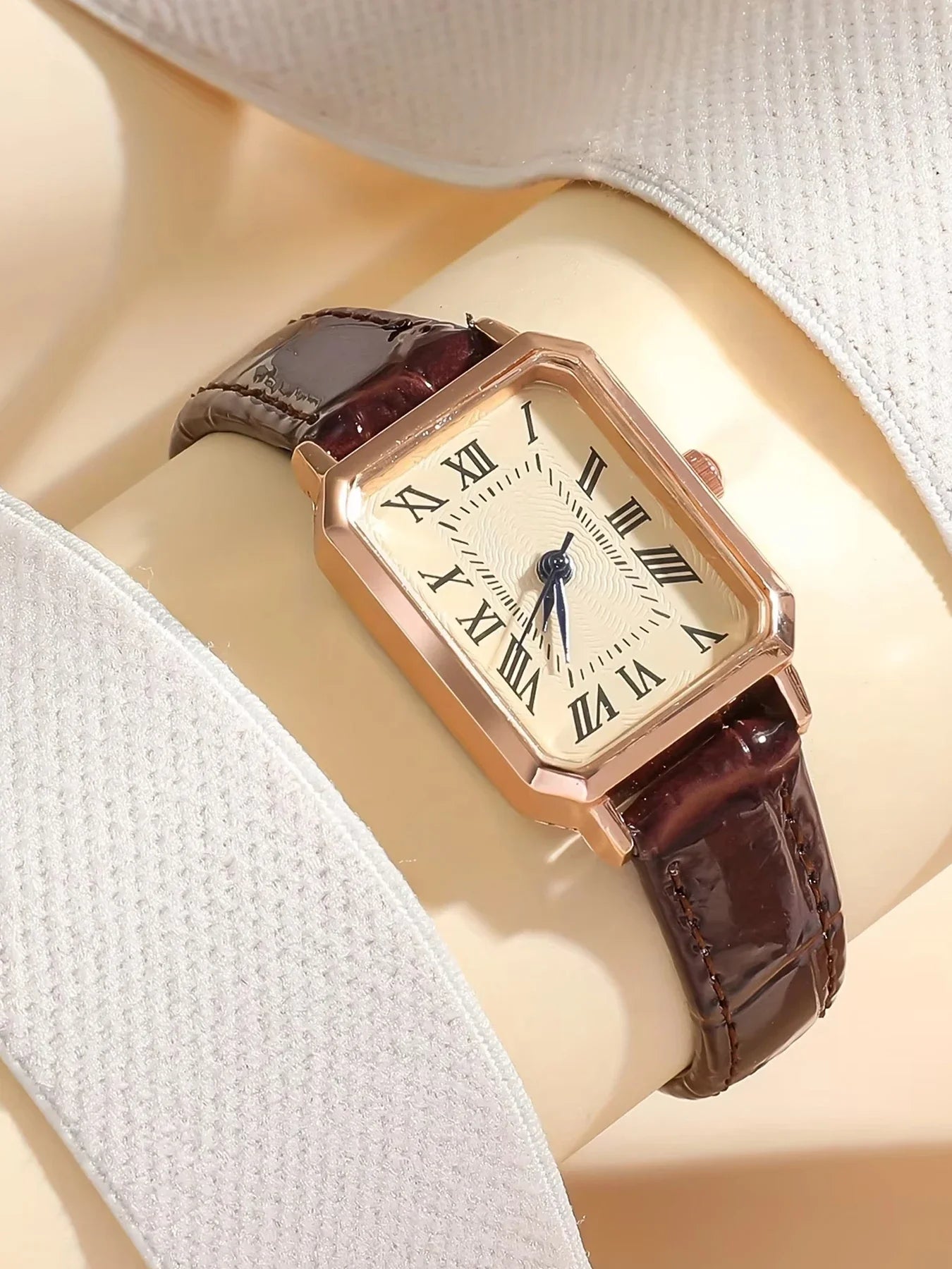 Orologio al quarzo con puntatore rettangolare Casual orologio da polso analogico in pelle PU retrò moda roma per donna e ragazza