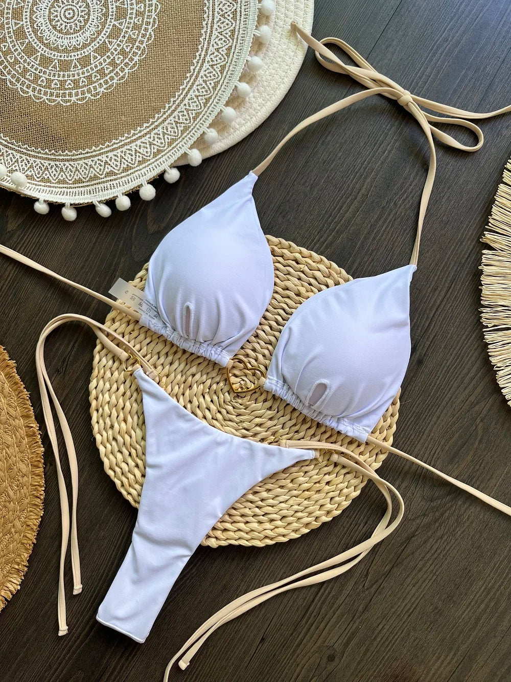 Nuovo bikini bianco a tinta unita da donna, costume da bagno alla moda con lacci a vita bassa, set due pezzi