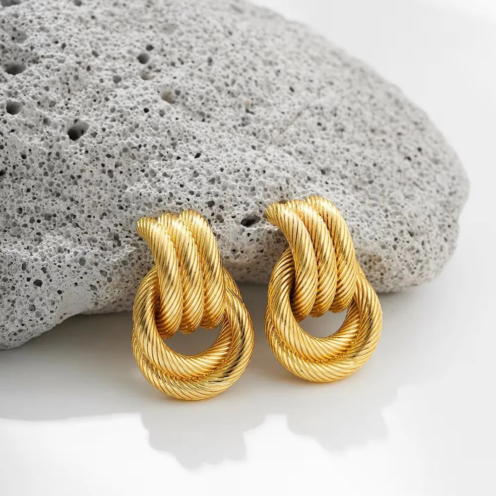 Orecchini a Perno Geometrici a Forma di C Multistrato Placcati in Oro 18K, Antiruggine, in Acciaio Inossidabile per Donne