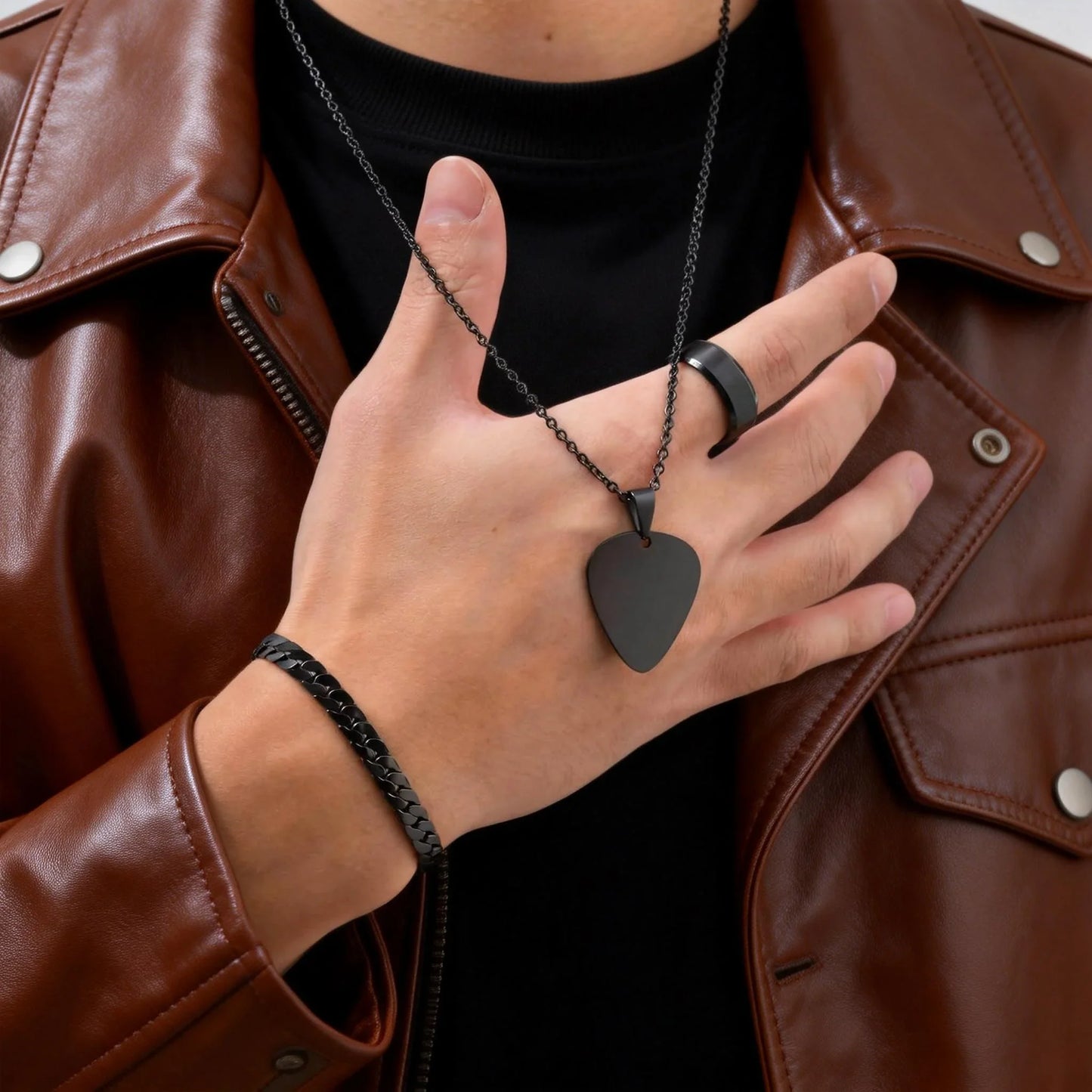 Set di 3 Pezzi: Collana con Ciondolo a Forma di Plettro per Uomo, Bracciale con Catena Cubana Piatta Stile Rock Punk, Set di Gioielli Classici da Uomo, Idea Regalo