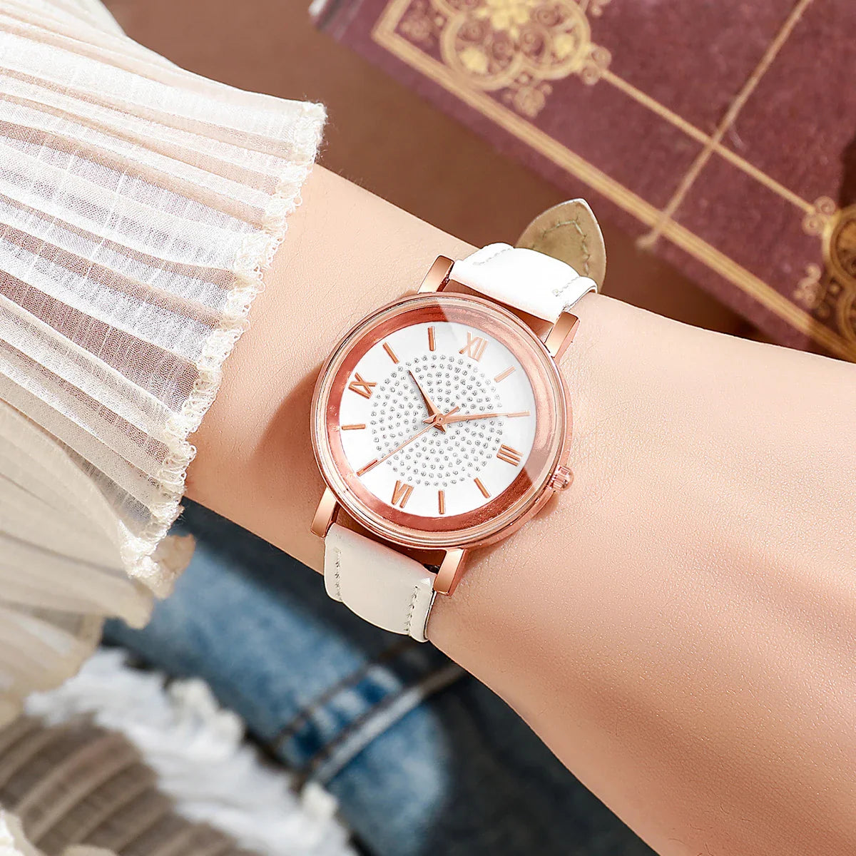 Orologio da donna alla moda con quadrante arabo, cinturino in pelle casual, orologi analogici al quarzo