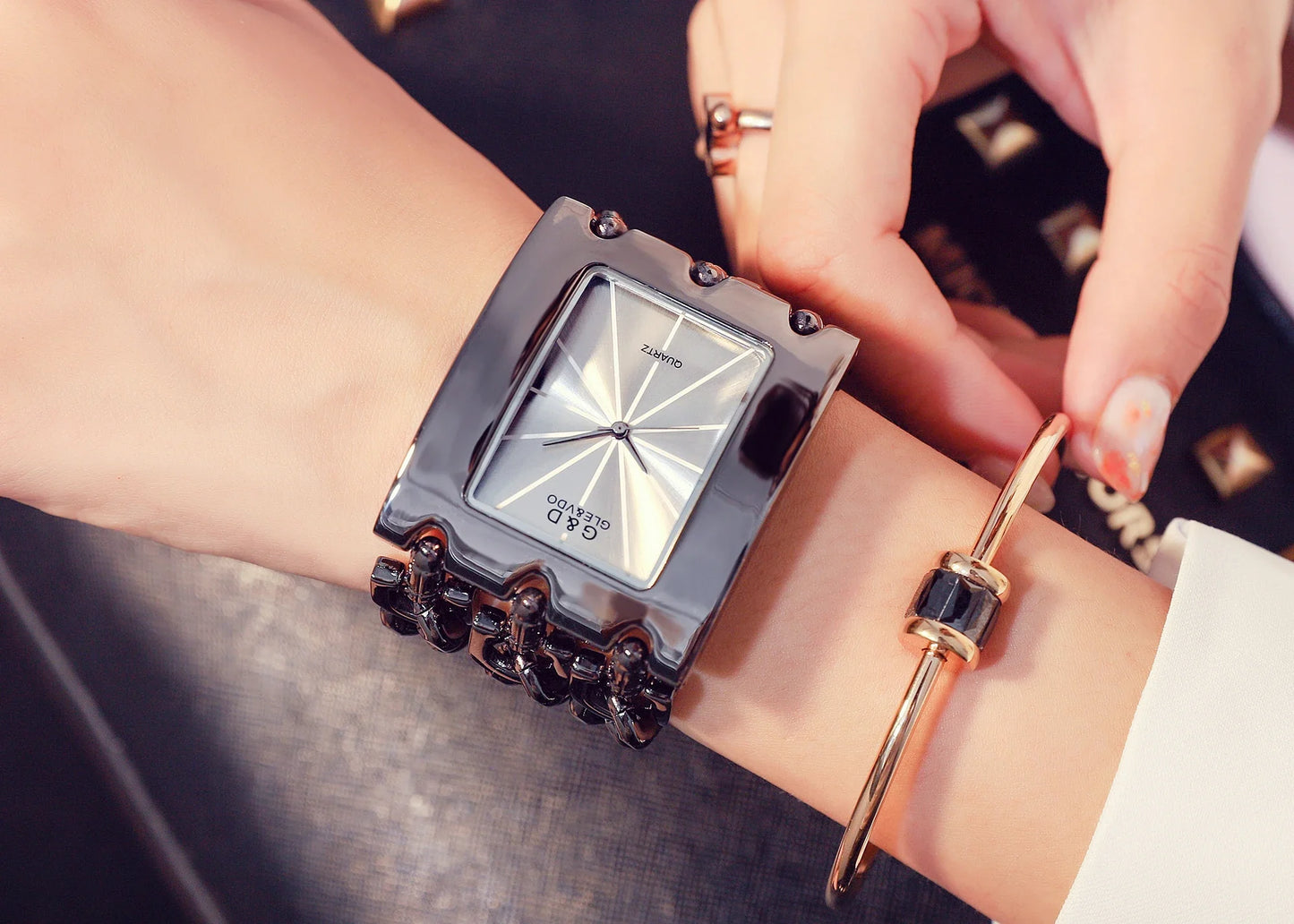 Orologio da donna di marca di lusso Abito con strass Orologi da polso da donna Eleganti orologi femminili in oro per le donne Montre Femme 2025