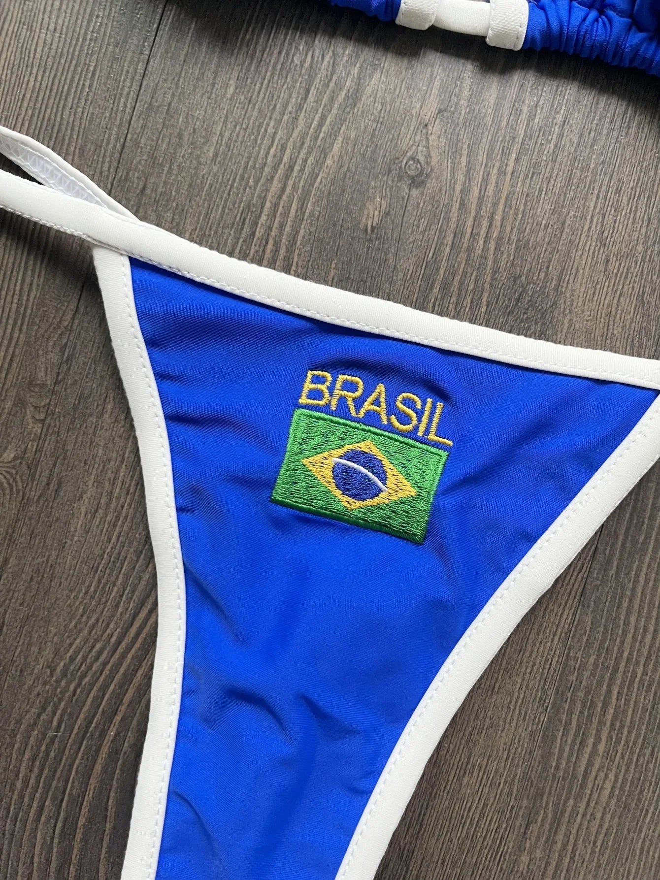 Costume da Bagno Bikini Brasiliano Ricamato a Contrasto con Patchwork per Donna - Set Estivo da Spiaggia