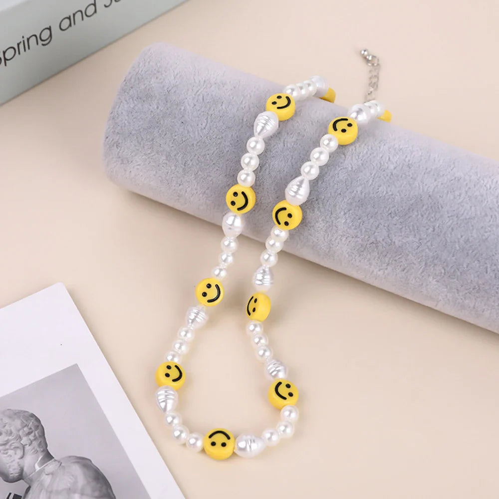 Bracciale con collana con volto sorridente di perle divertenti per donna Uomo Vitalità Sorriso colorato Accessori girocollo con perline Set di gioielli di moda