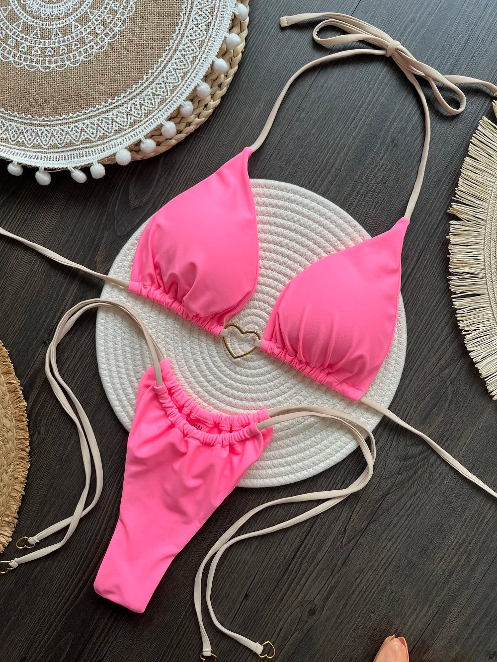 Nuovo bikini bianco a tinta unita da donna, costume da bagno alla moda con lacci a vita bassa, set due pezzi