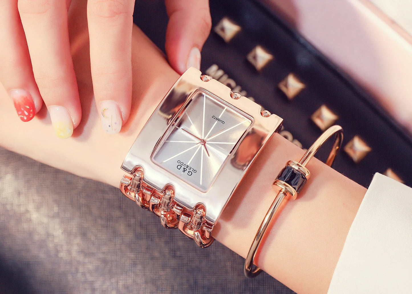 Orologio da donna di marca di lusso Abito con strass Orologi da polso da donna Eleganti orologi femminili in oro per le donne Montre Femme 2025