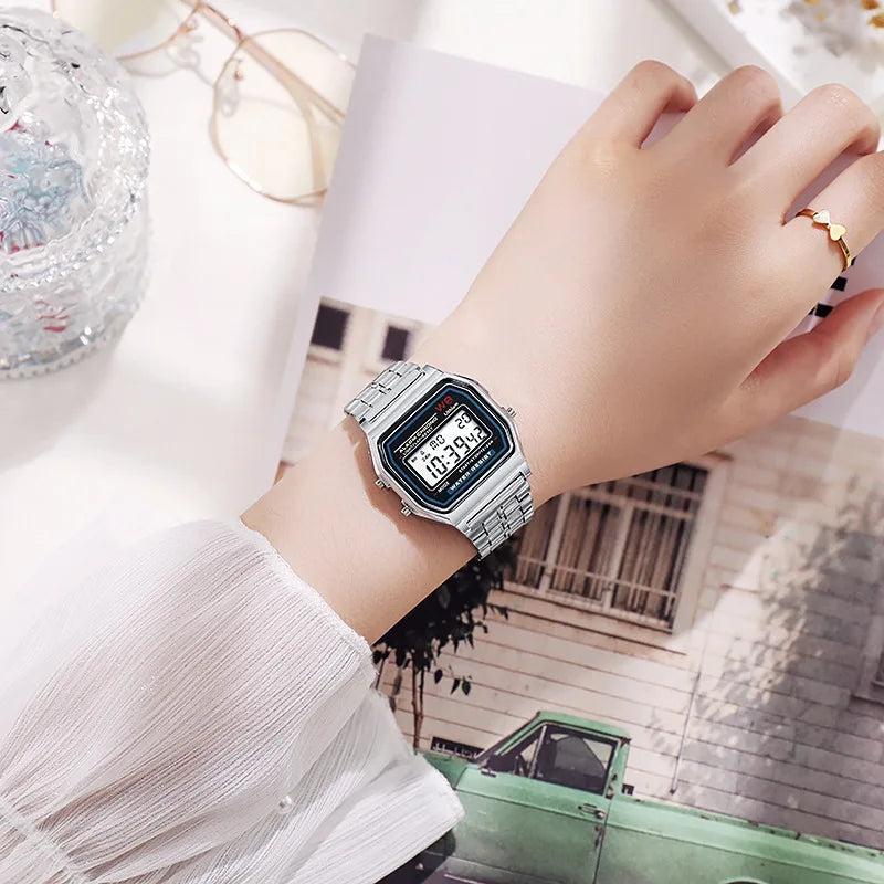 Orologio digitale multifunzione LED da donna retrò unisex F91W Orologio sportivo da polso elettronico da donna in acciaio inossidabile