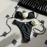 Nuovo costume da donna bikini bianco tinta unita costume da bagno alla moda con lacci a vita bassa set da due pezzi
