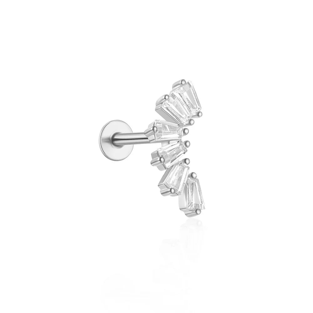 Orecchini con polsini piatti filettati con nappa tempestata di diamanti di nuovo stile, accessori per orecchie in stile europeo e americano.