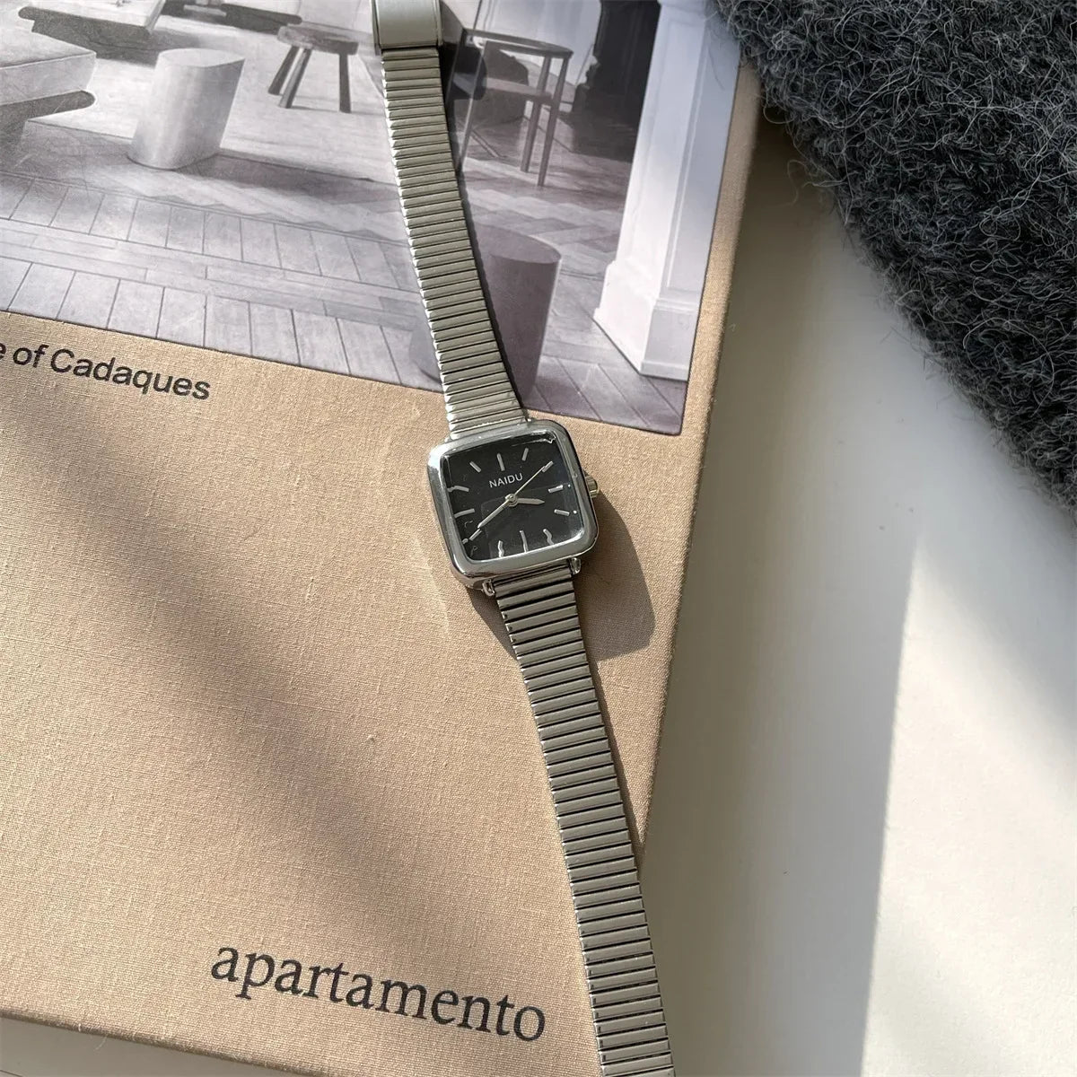 Orologio al quarzo semplice di marca per donna Orologi da donna regalo di lusso retrò Orologi da polso con cinturino in acciaio inossidabile regolabile con quadrante piccolo